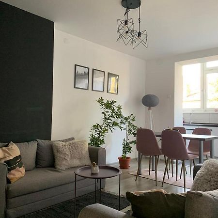 توزلا Abby Apartmentz المظهر الخارجي الصورة